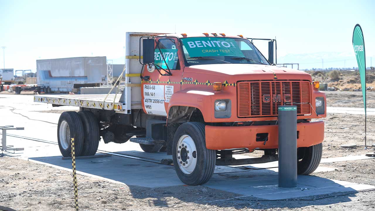 CRASH TEST: DEFENDER M50 HM5012 – pilona automática antiterrorista